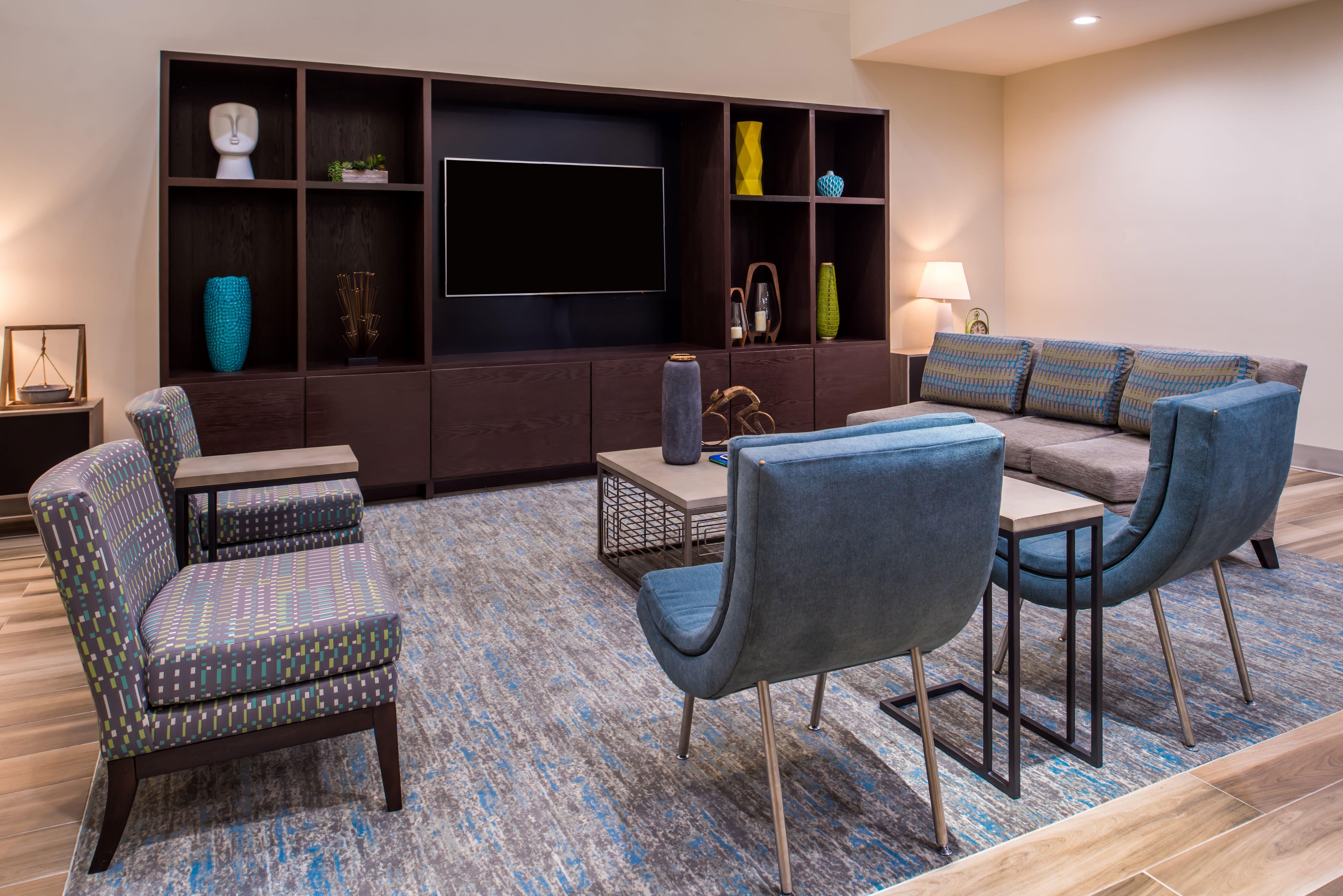 Holiday Inn And Suites Addison By Ihg Exteriör bild
